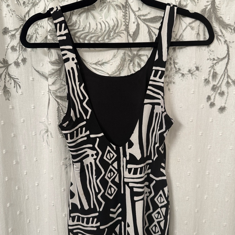 Silence + Noise Geometric Black and White Mini Dress - Picture 6 of 7